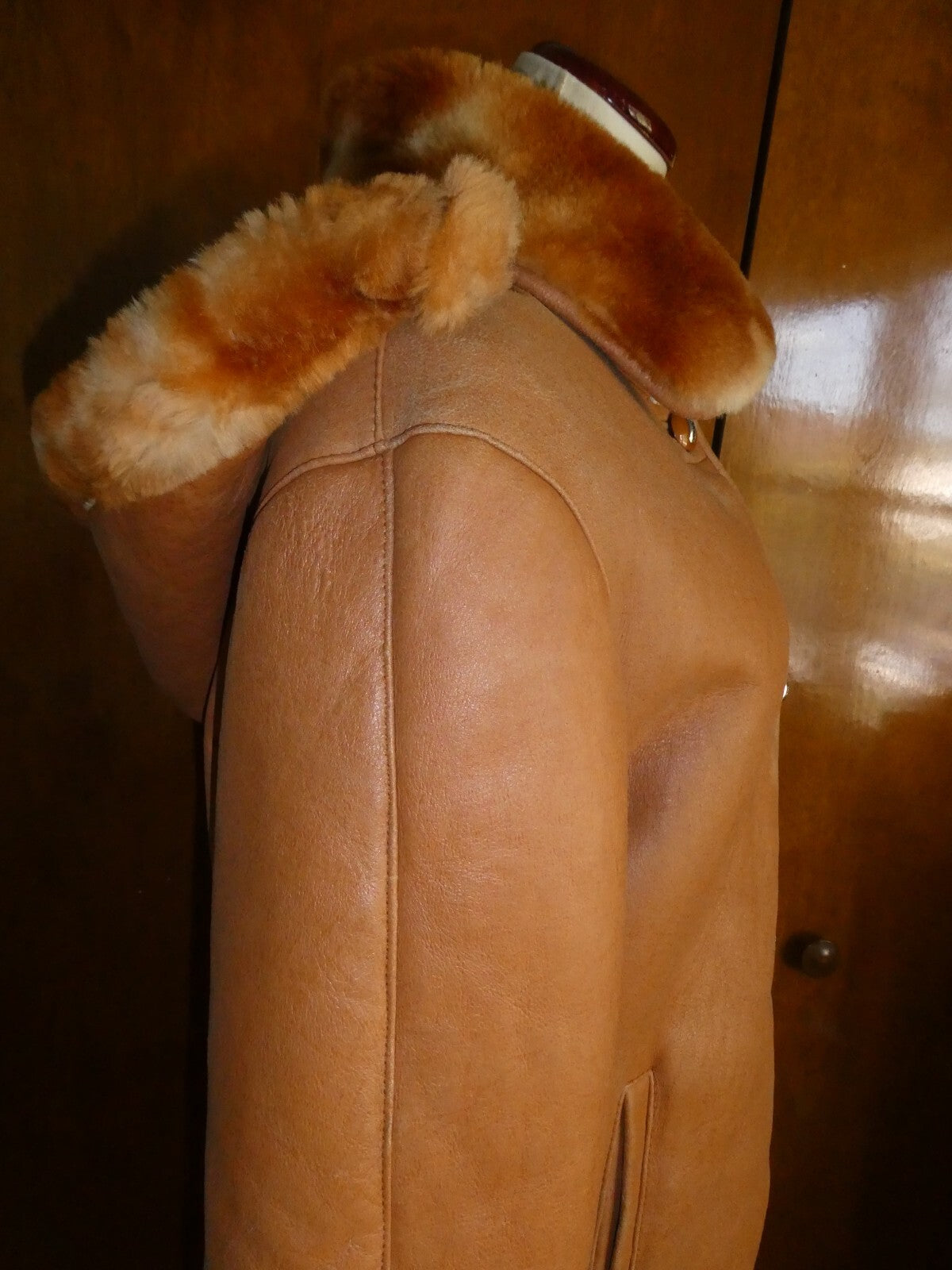 Song Wang women’s copper synthetic leather w/faux fur lining coat/jacket Medium