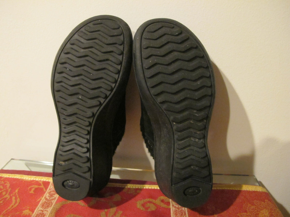 Ugg Australia SN 1934 Black Suede Sheep Shearling Lined Women’s Slippers Size 6
