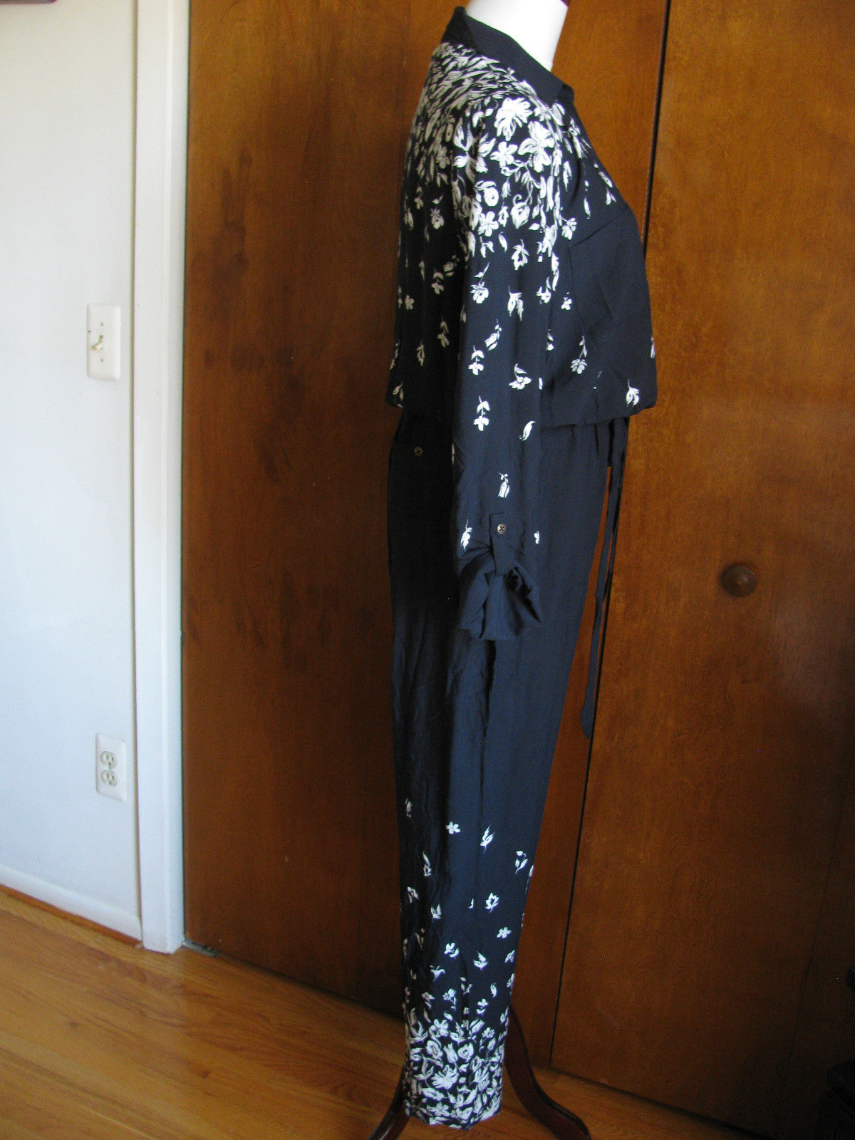 Anthropologie Lilka Women’s Floral Printed Jumpsuit Long Sleeve 
