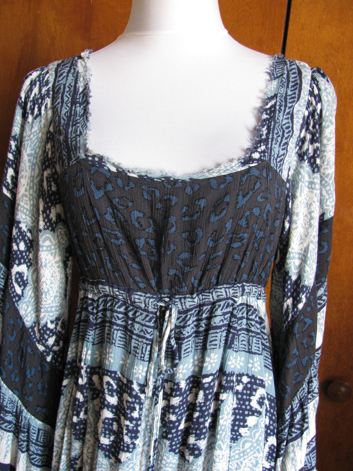 Free People womens blue relaxed fit short lined soft rayon NWT dress size Small 