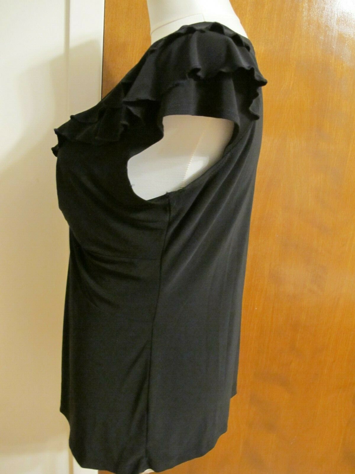 Dresssbarn women's black top Large