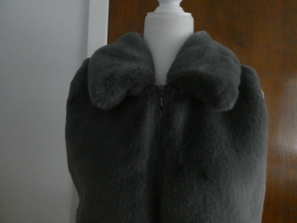 White House Black Market Women's Gray Faux Fur Sweater Vest Zip Front Size Large