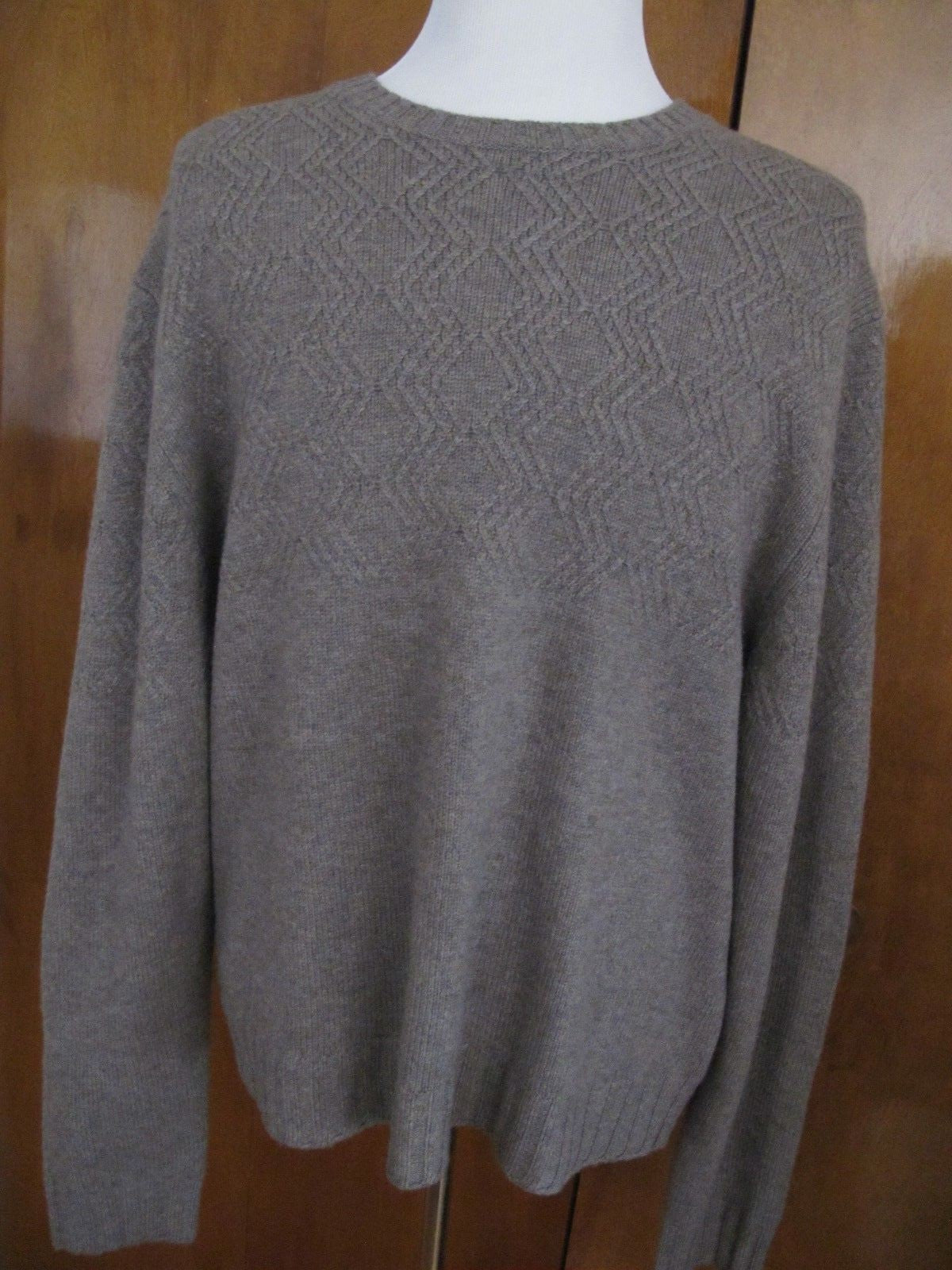 Bloomingdale's men's  toastdalmond crewneck cashmere sweater size XXL New