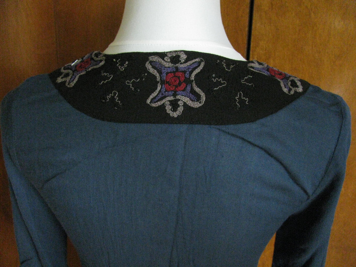 Free People Women's Navy Black Embroidered Soft Rayon Dress Size 0 New