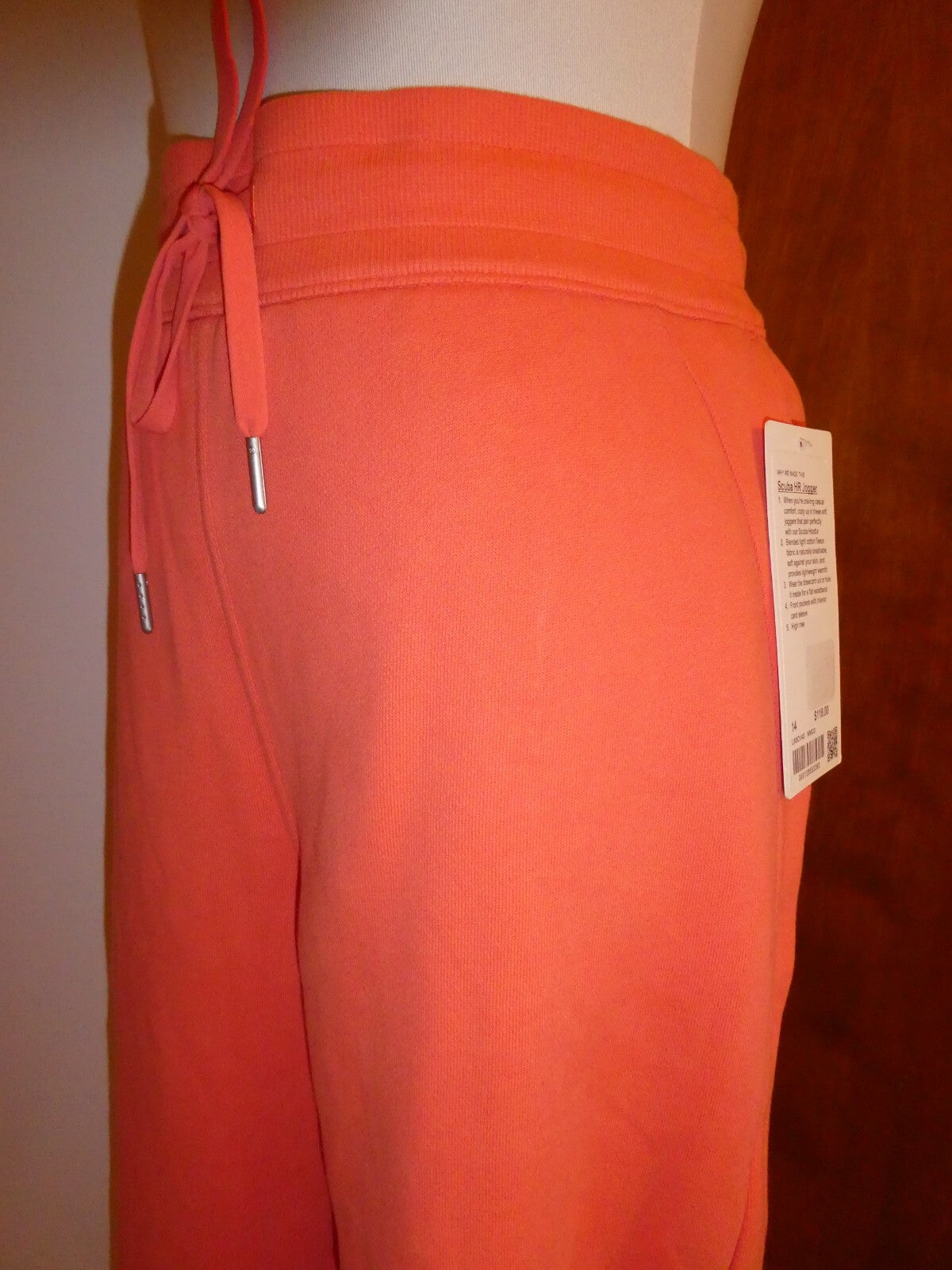 Lululemon Women’s Orange Scuba HR Jogger Size 14
