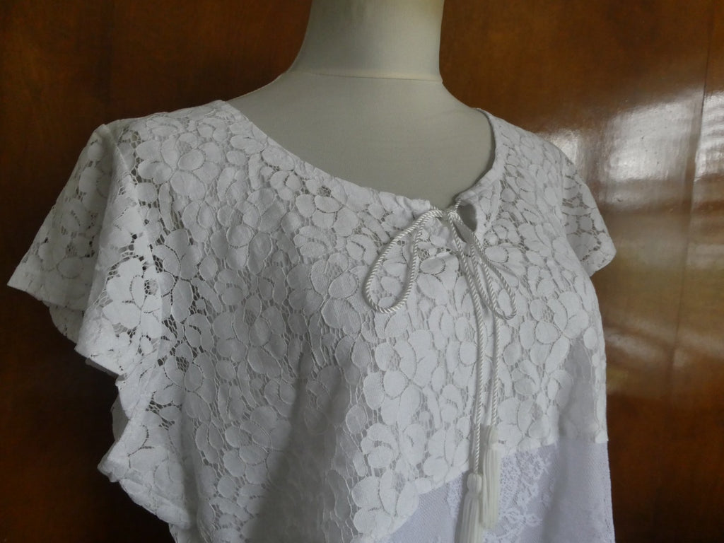 ONE Word women's white fabric craft embroidered lined blouse XLarge