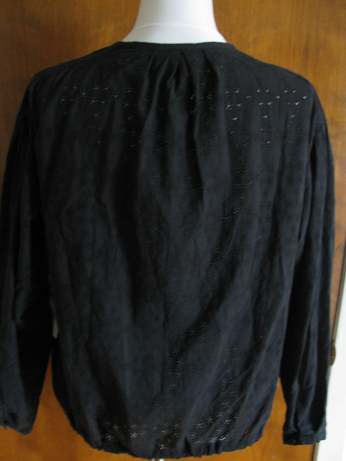 Free People women's black cotton crocheted fabric tunic top size Medium 