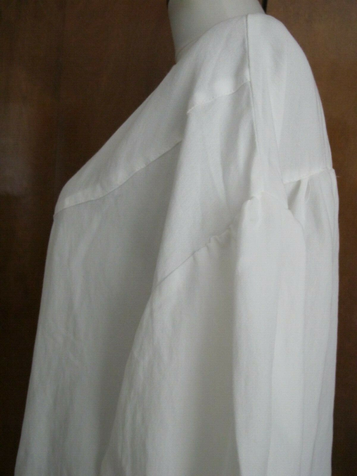 L&Z women's white size Large top blouse