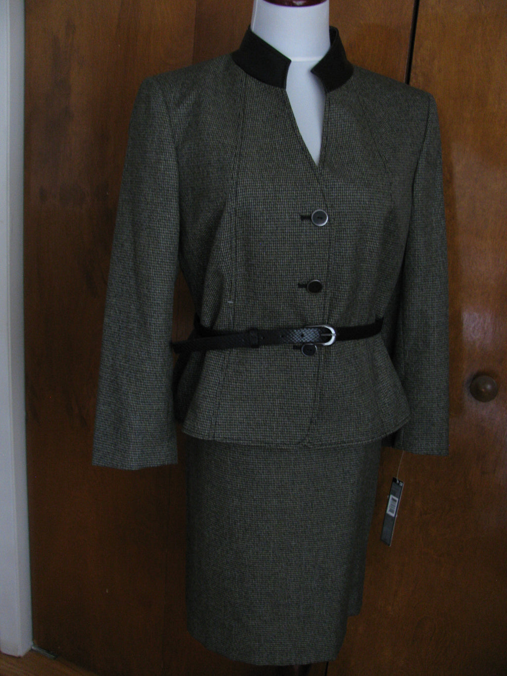 Tahari Asl Women Olive Black Faux Leather Collar Skirt Suit New