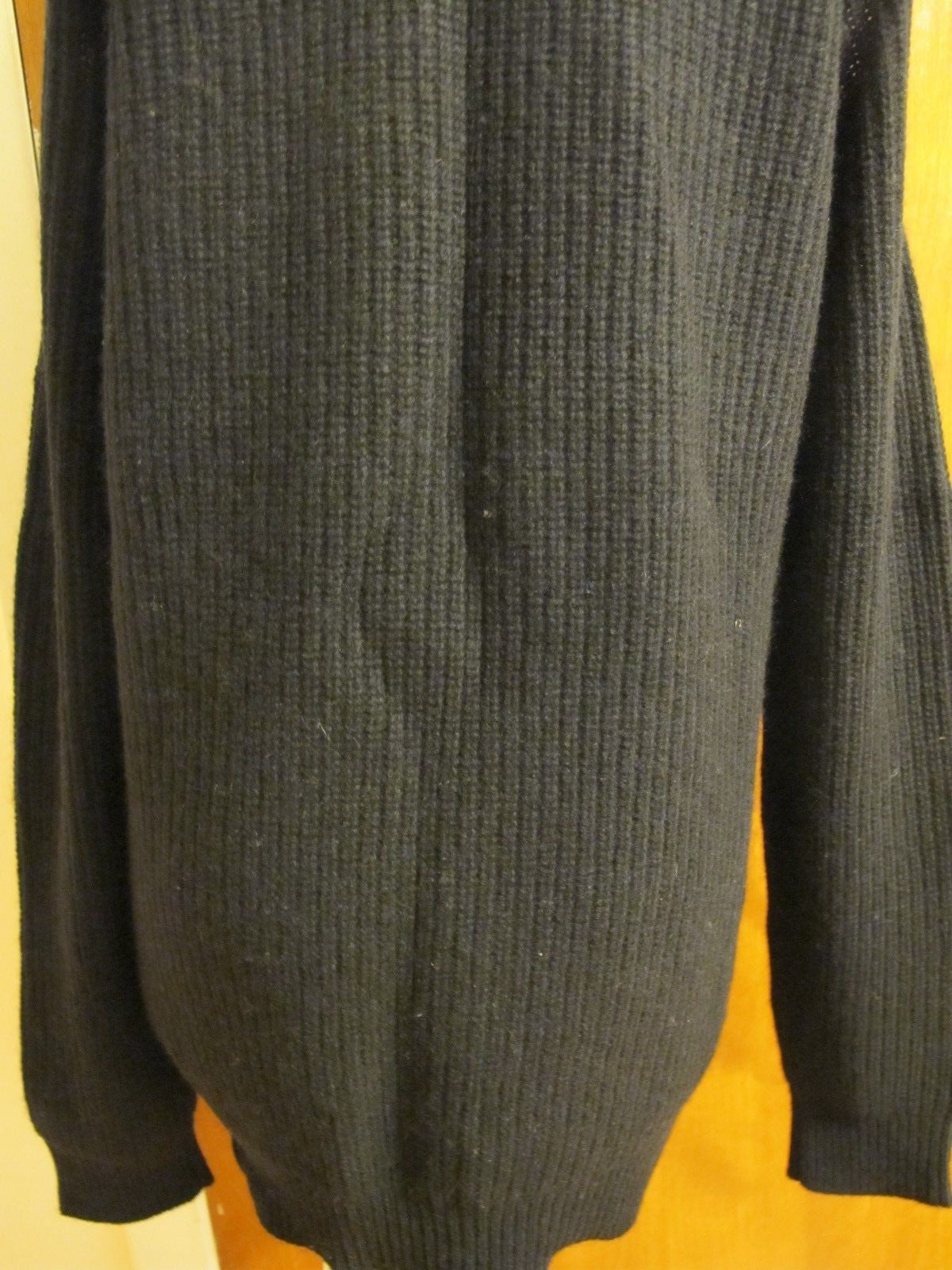 Bloomingdale Aqua Women's Black Cashmere Cold-Shoulder Detailed Sweater Medium