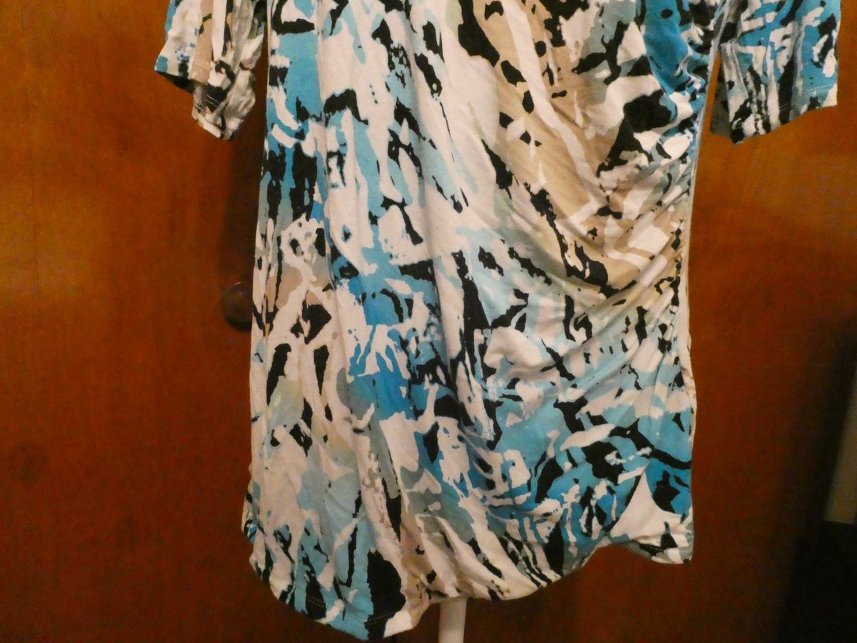 Dana Buchman women’s multicolor soft rayon v- neck top size XLarge