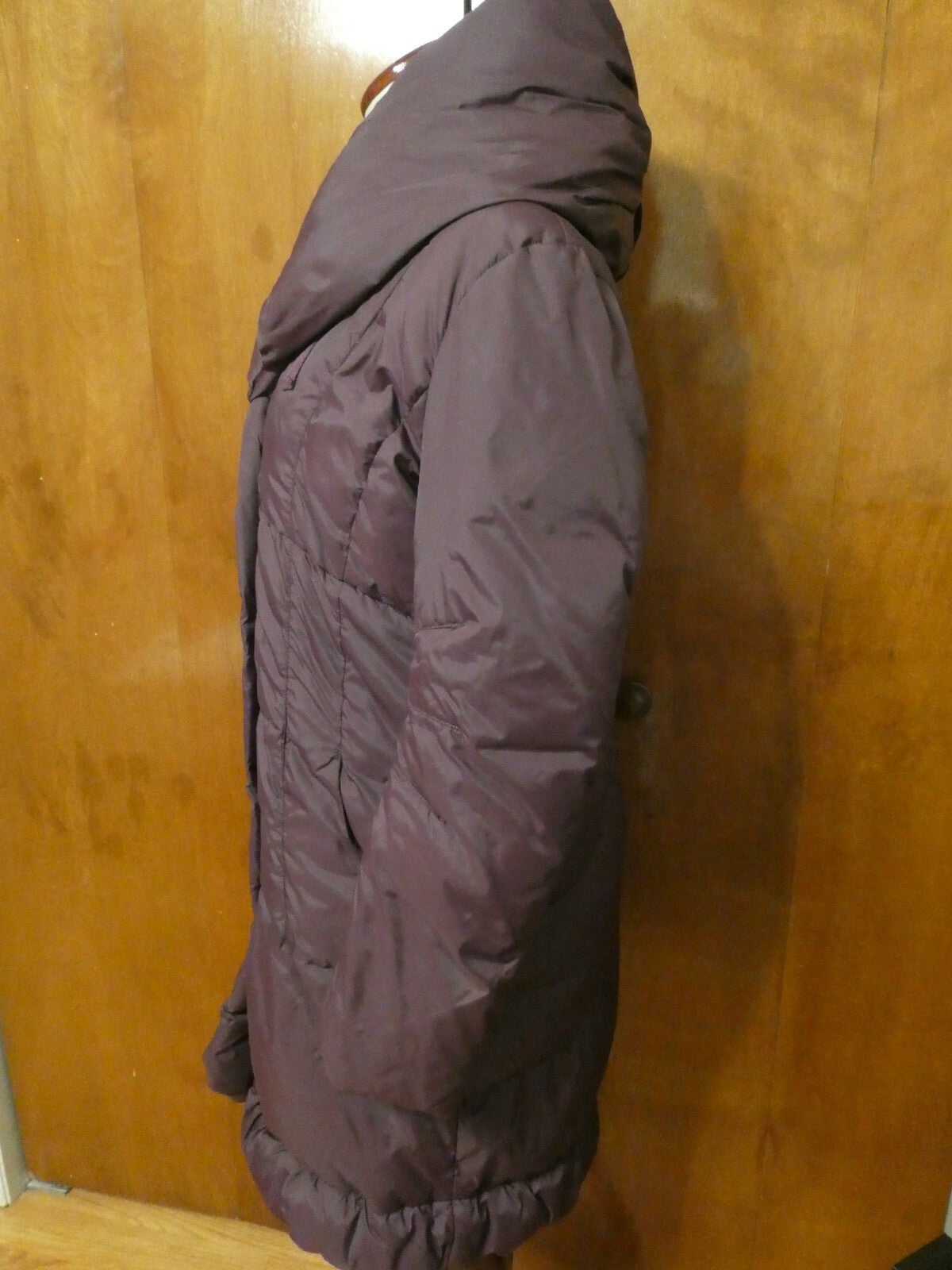 Tahari Women's Burgundy Down Puffer Winter Detailed Coat Jacket Small