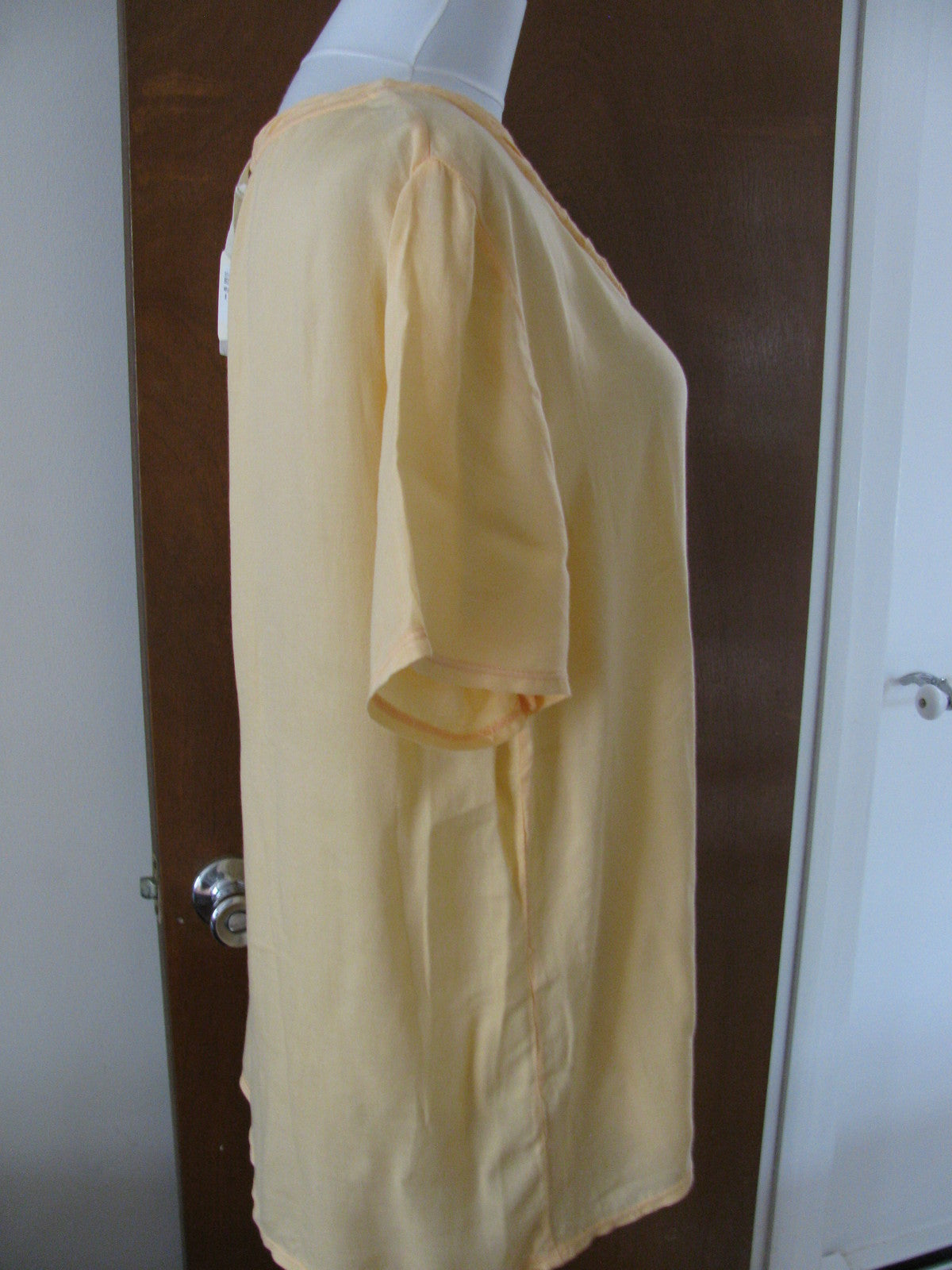 American Vintage women's viscose stylish apricot top Medium New