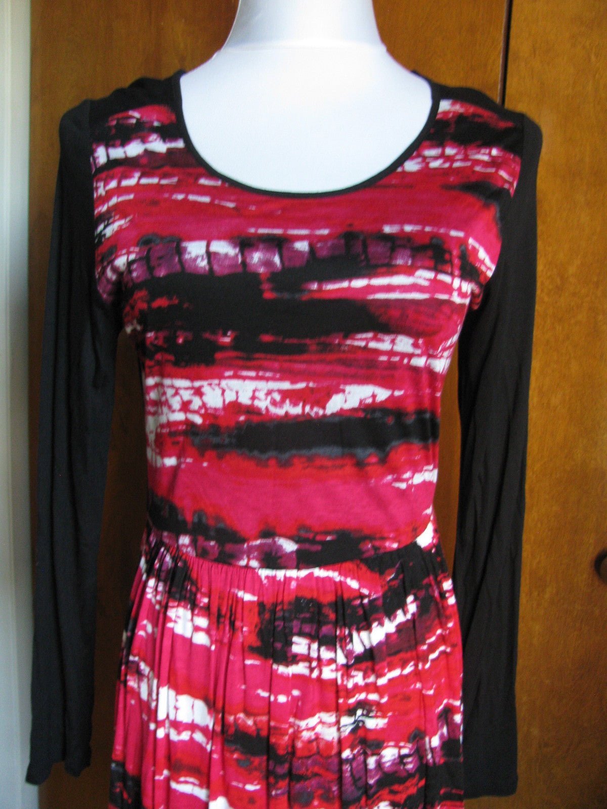 Kensie women’s black poppy combo lined viscose dress Medium