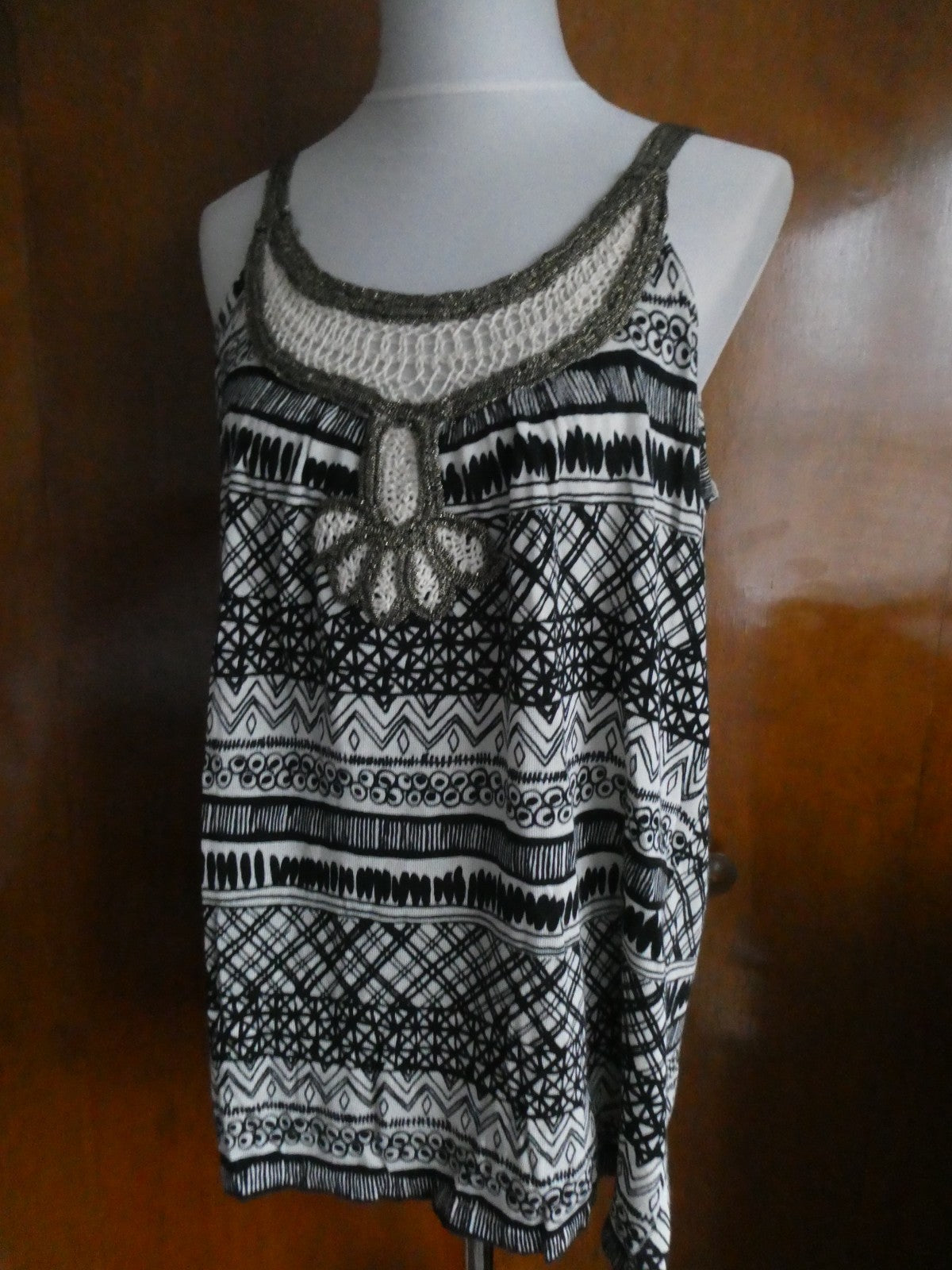 Sweaterworks Women's Top Black White Crochet Trim Cotton Rayon Size Large $68