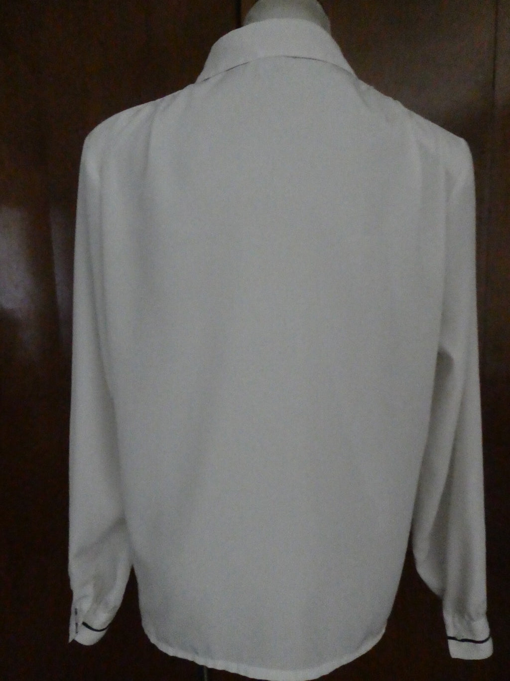 Nicola women's Ivory long sleeveless detailed top size 10