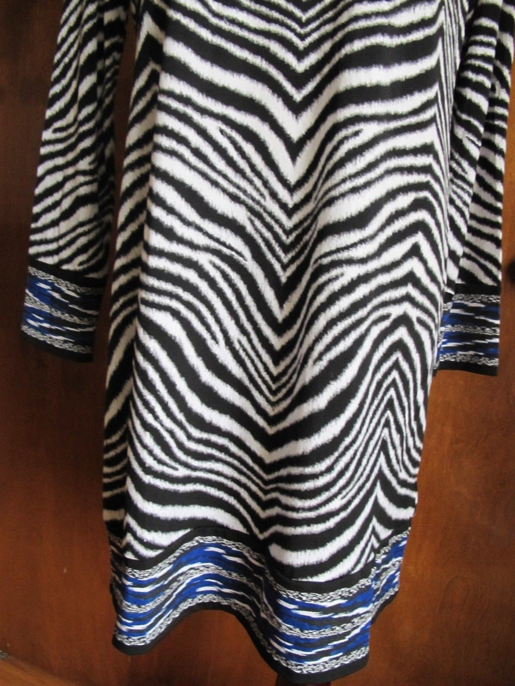 Michael Kors women’s black white blue boat neck jersey shift dress Large 