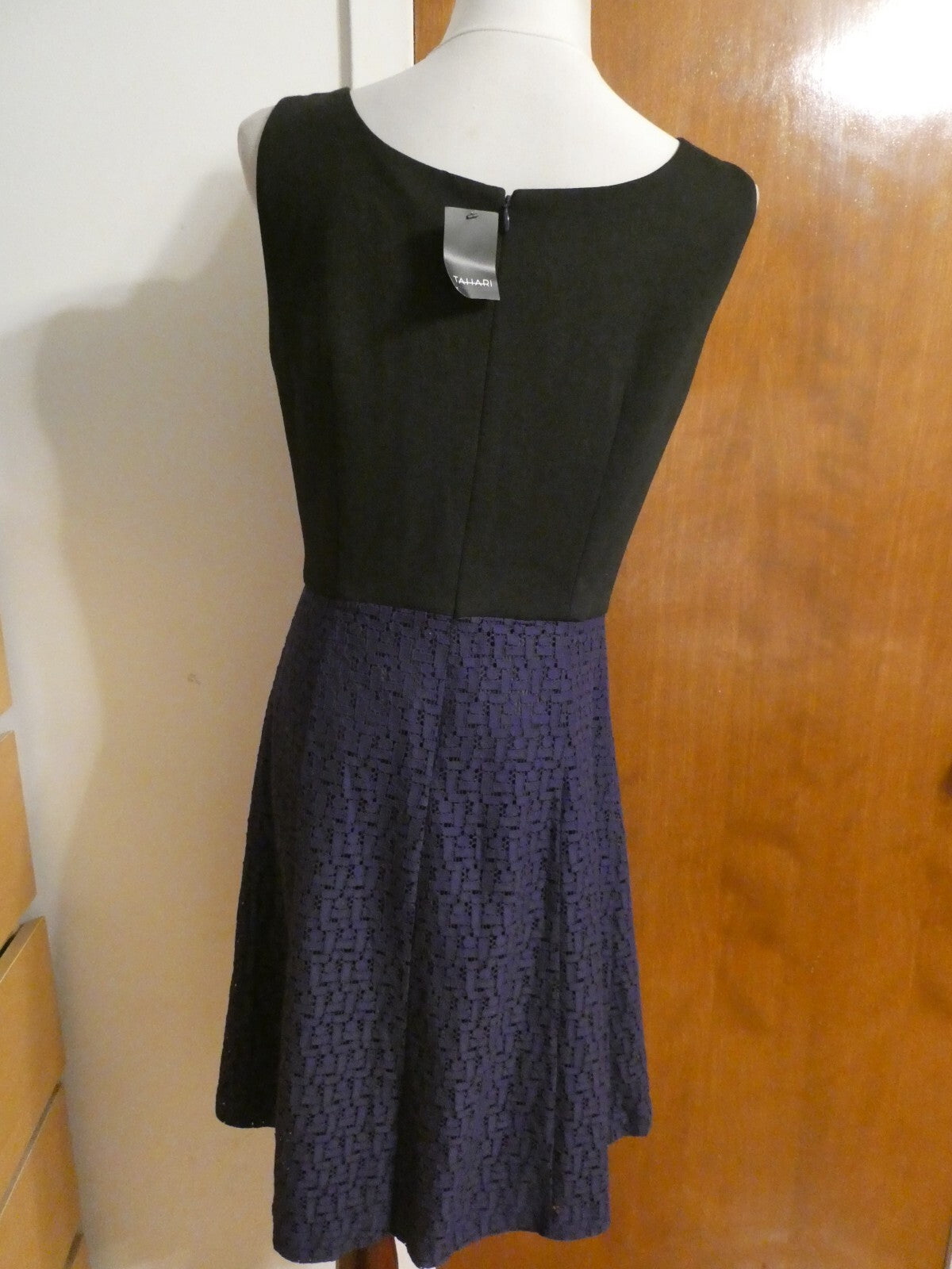 Tahari women's pleated moscow violet dress size 10