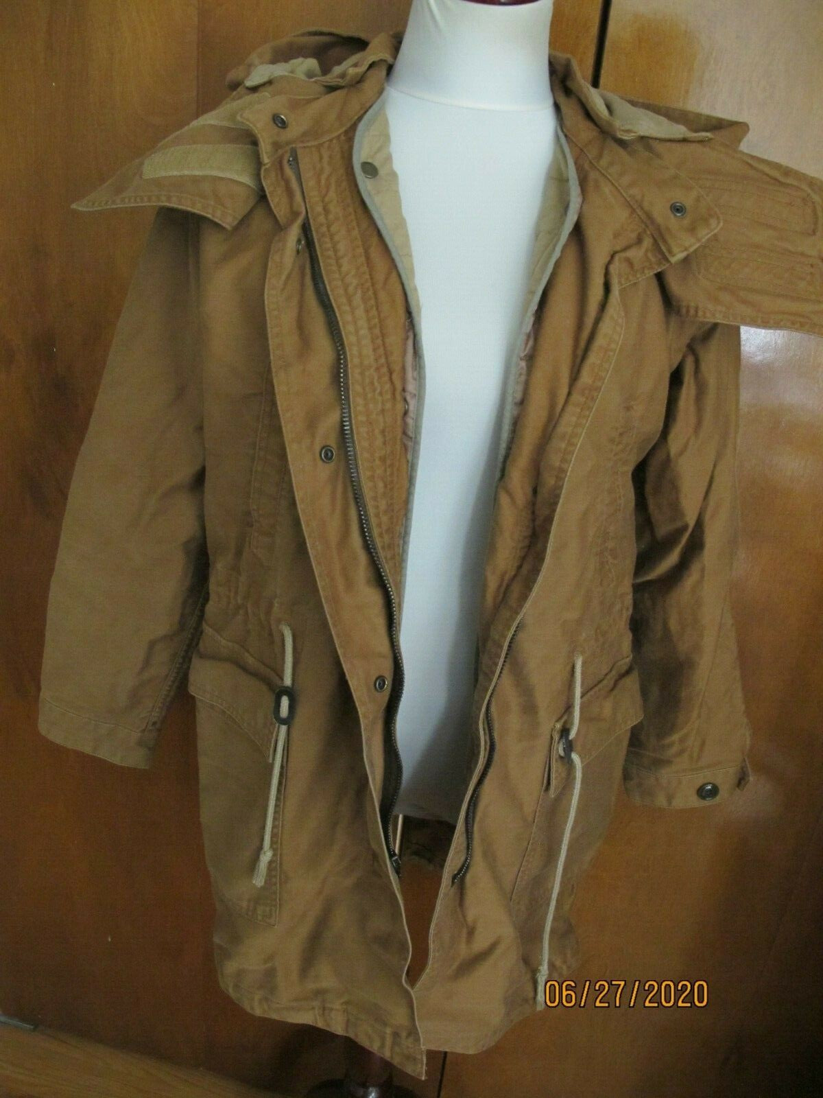 Gap women’s brown stylish coat jacket 3 in one size Xsmall 