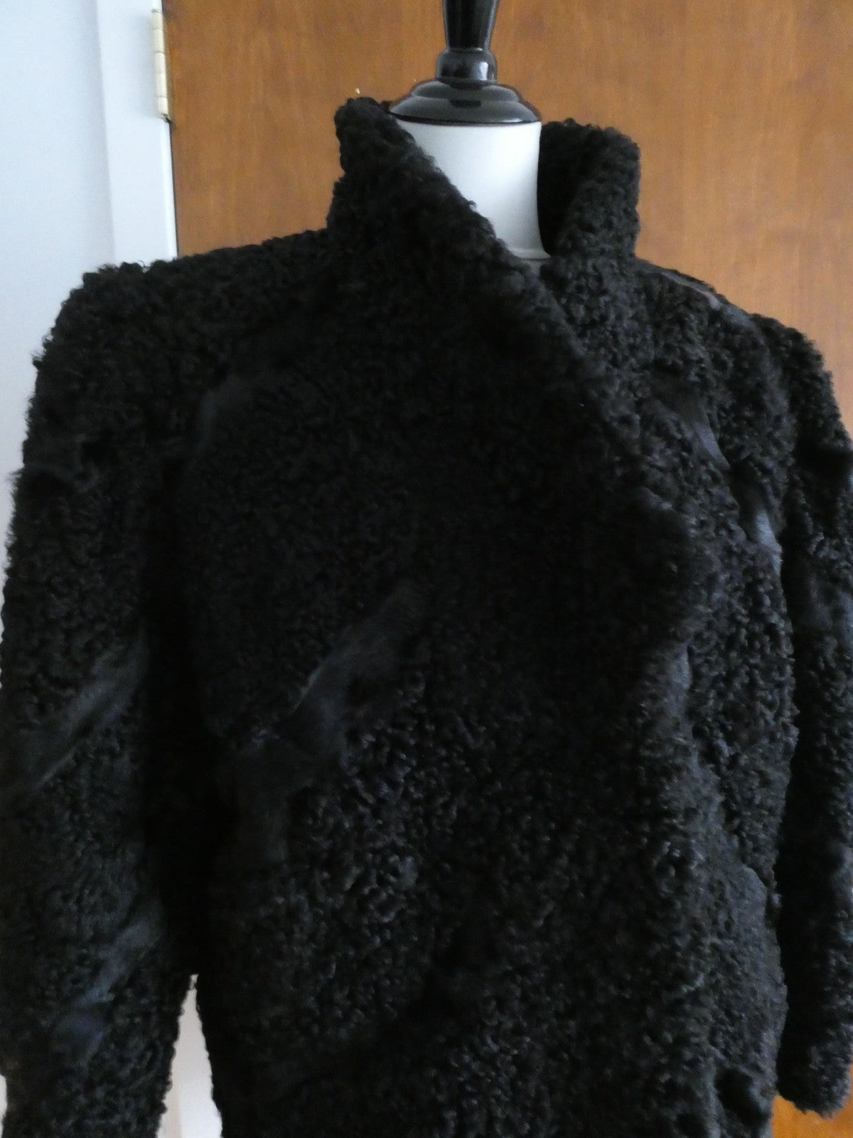 Genuine Fur Karakul Women’s Black Persian Lamb Coat Size Large Made in Moldova