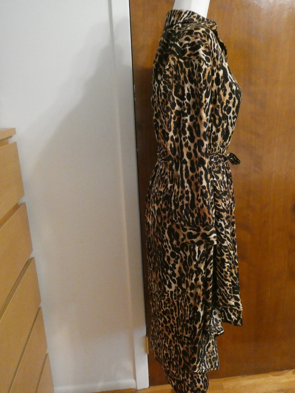 Truly 4 You Women Leopard Print Asymmetrical Hem Dress Long Sleeve Small (fit M)