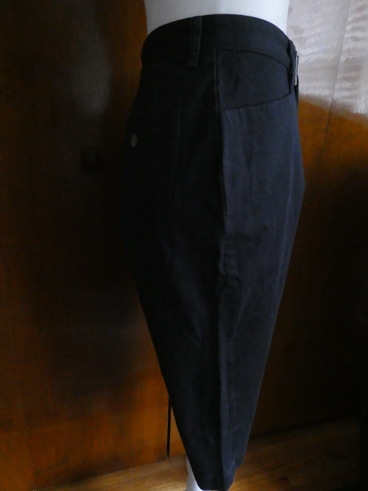 Lee Khakis Navy Women Capris Size 4 Medium Mid Rise Stretch Cotton Below Knee