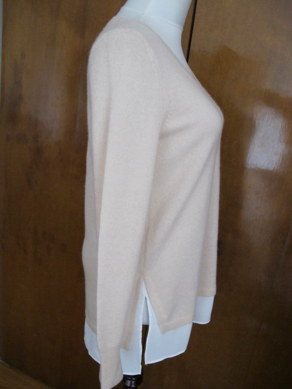 Bloomingdale’s women’s beige nude cashmere sweater Size XS, XL