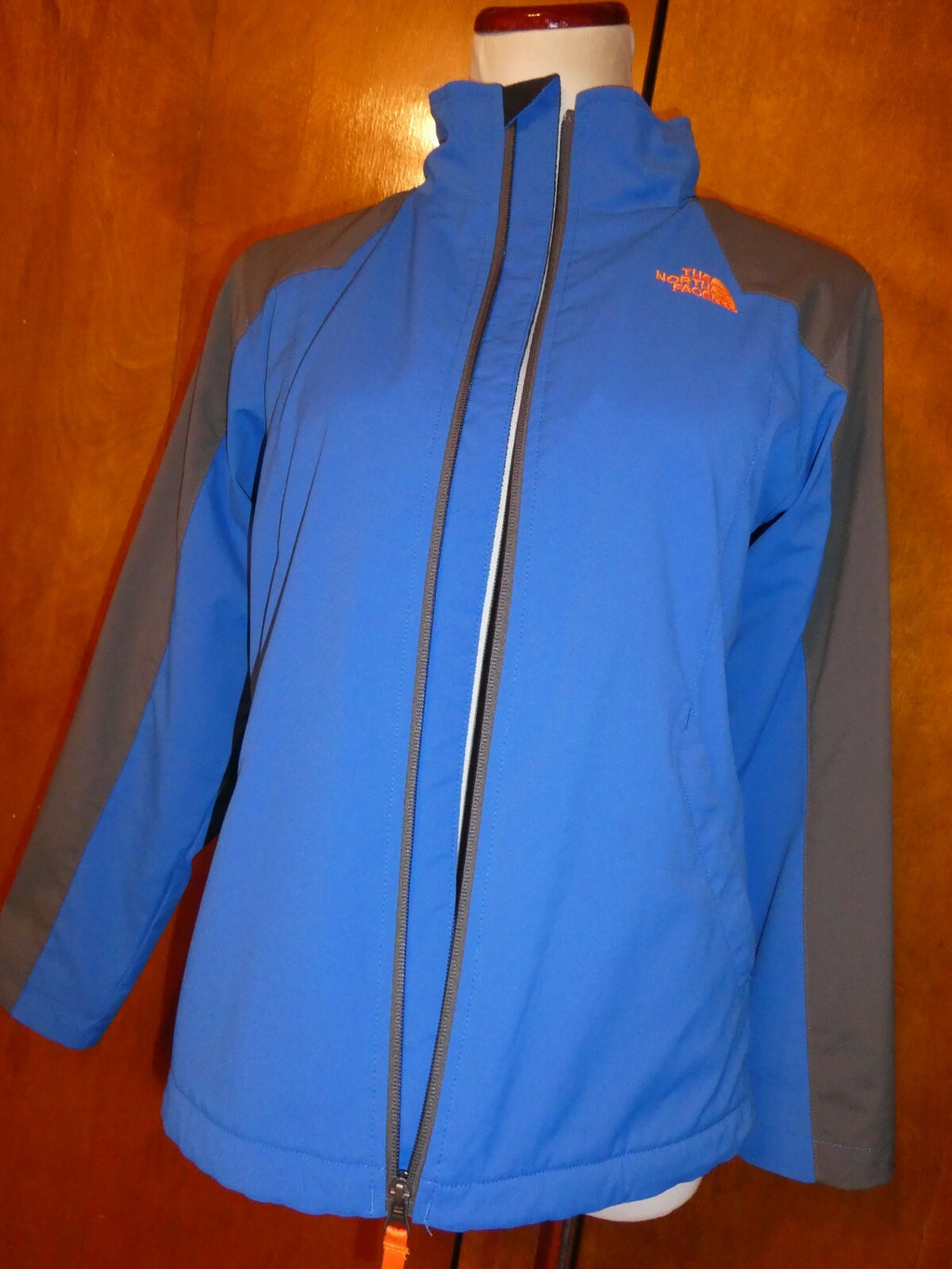 The North Face blue/gray boys zip out coat jacket size Large (14-16)