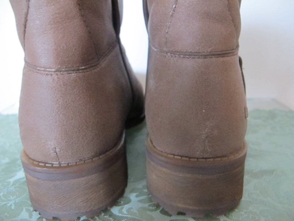 Ugg Australia women’s brown water resistant leather ankle New boots 7