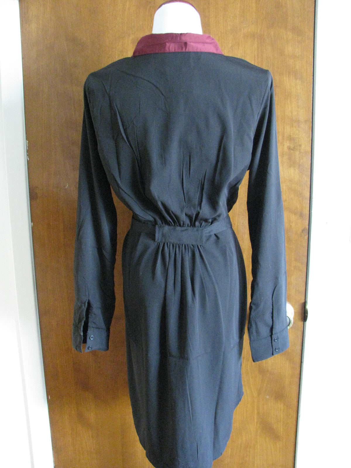 Romeo & Juliet Women's Black Burgundy Dress Small 