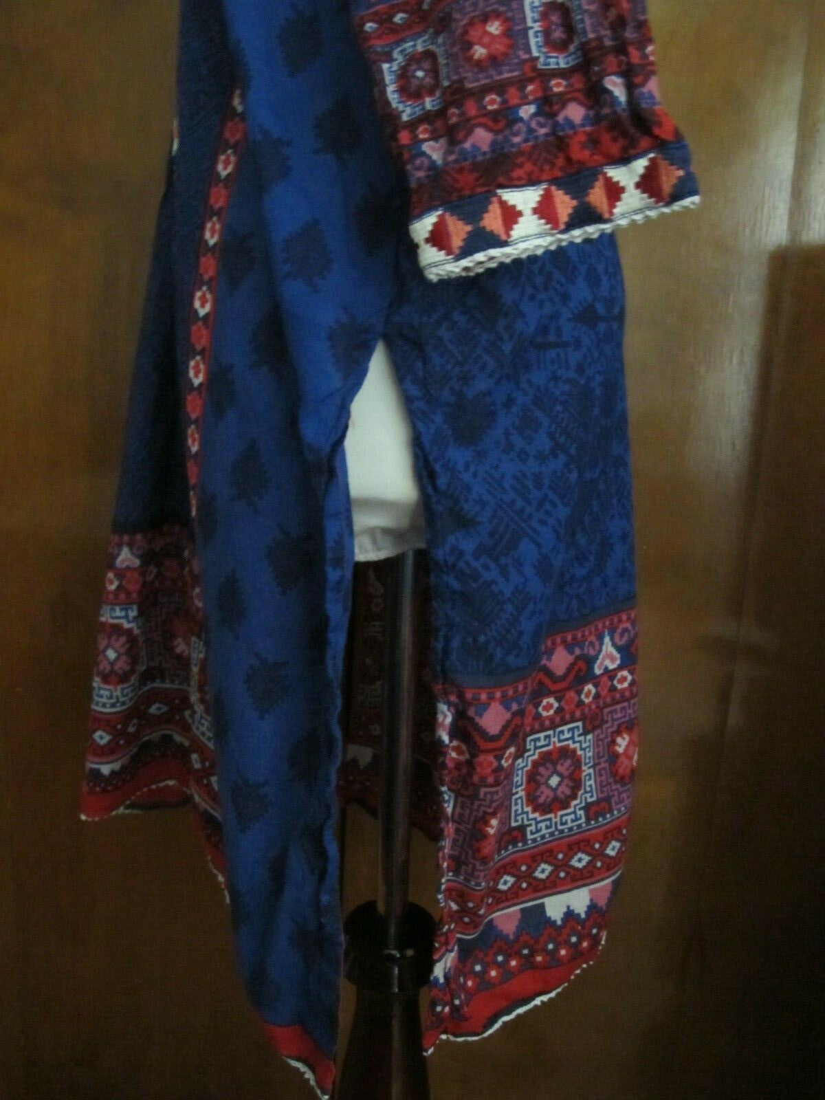 Lime Light Women’s Blue Embroidered  Cotton Tunic Top Or Swim Cover Medium