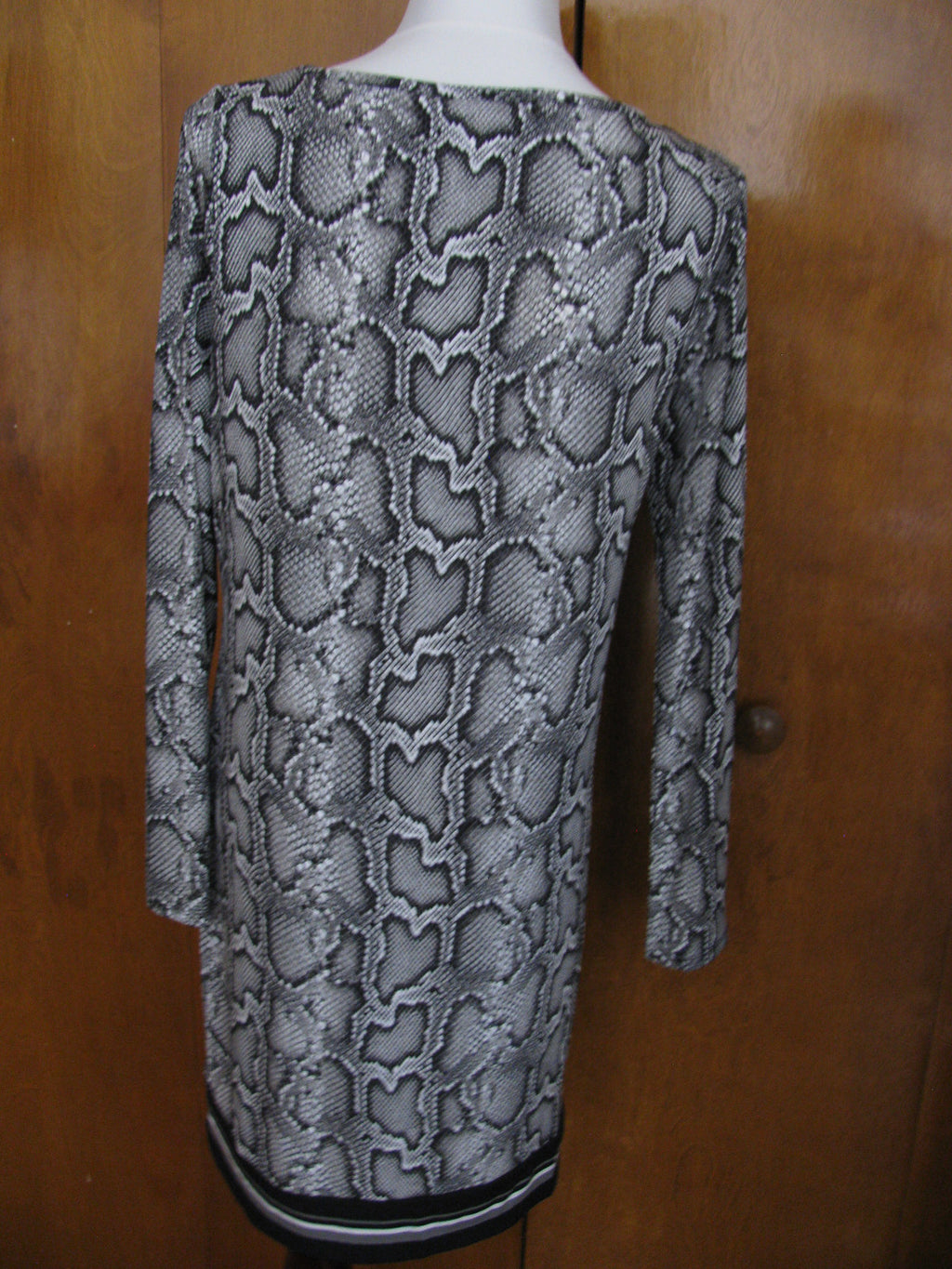 Michael Kors women’s snake print boat neck jersey shift long sleeves dress