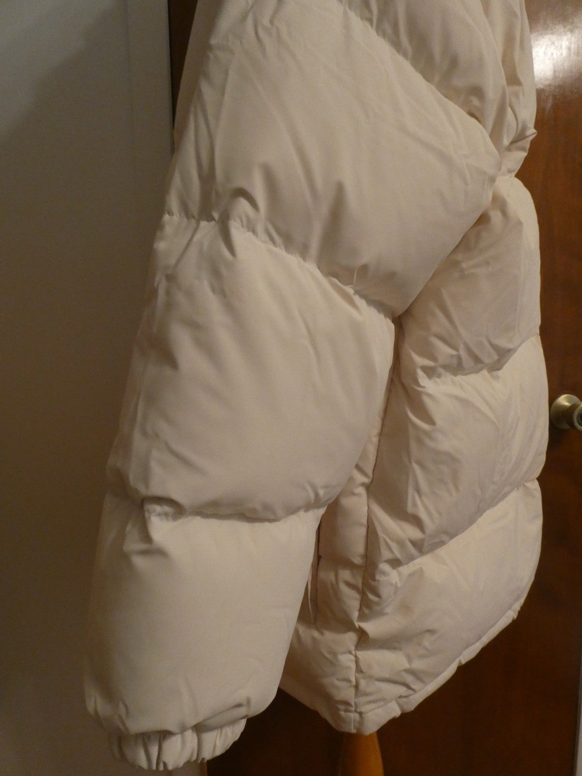 Lacoste Men’s Oversized Down Puffer Jacket Coat XL/2XL Beige Water Repellent NWT