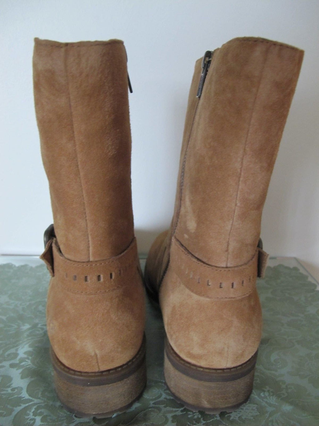 Ugg Australia women’s brown suede New boots USA size 7 7.5