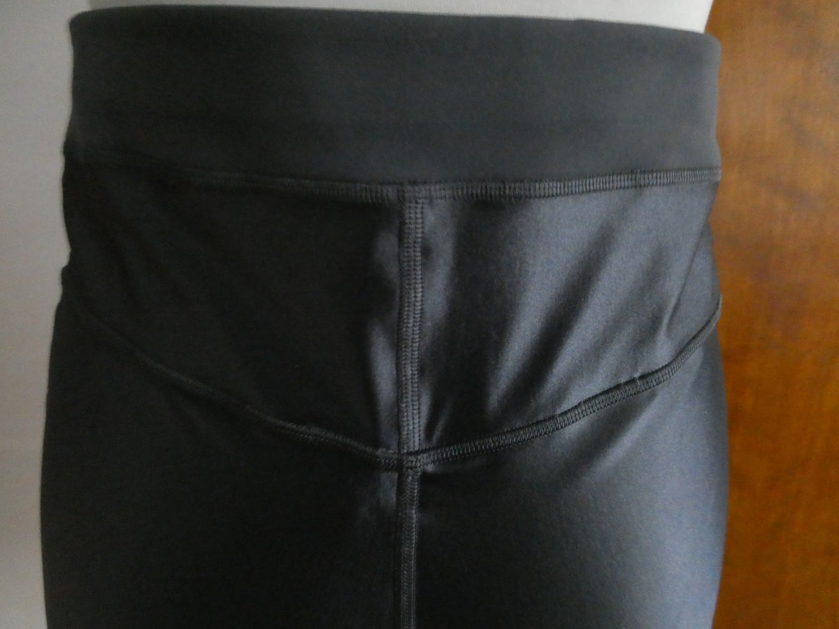 Lululemon Satin Shine Panelled HR Short 8" Wordmark Coal Black Size 14 NWT