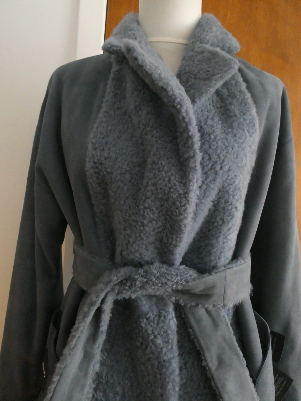 Theory Robe Coat Metal Blue Shearling Lamb Fur Teddy Coat M $2895 Made In Turkey