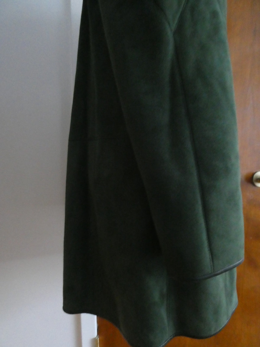 Women's Green Shearling Sheepskin Mid Long Winter Coat Made In Spain Size 10 NWT