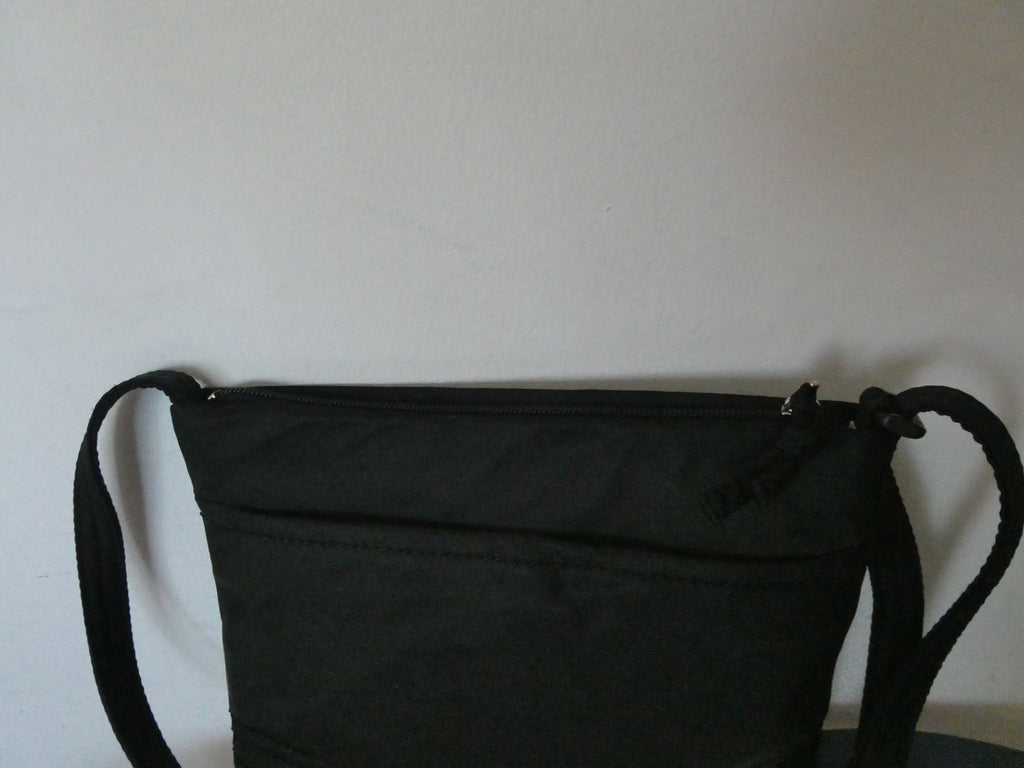 Kate Spade New York Black Nylon Crossbody Bag Zip Top Adjustable Strap