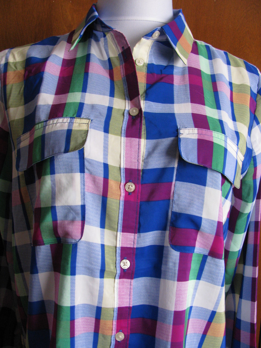 Gap women’s lightweight shirt multi color size medium New