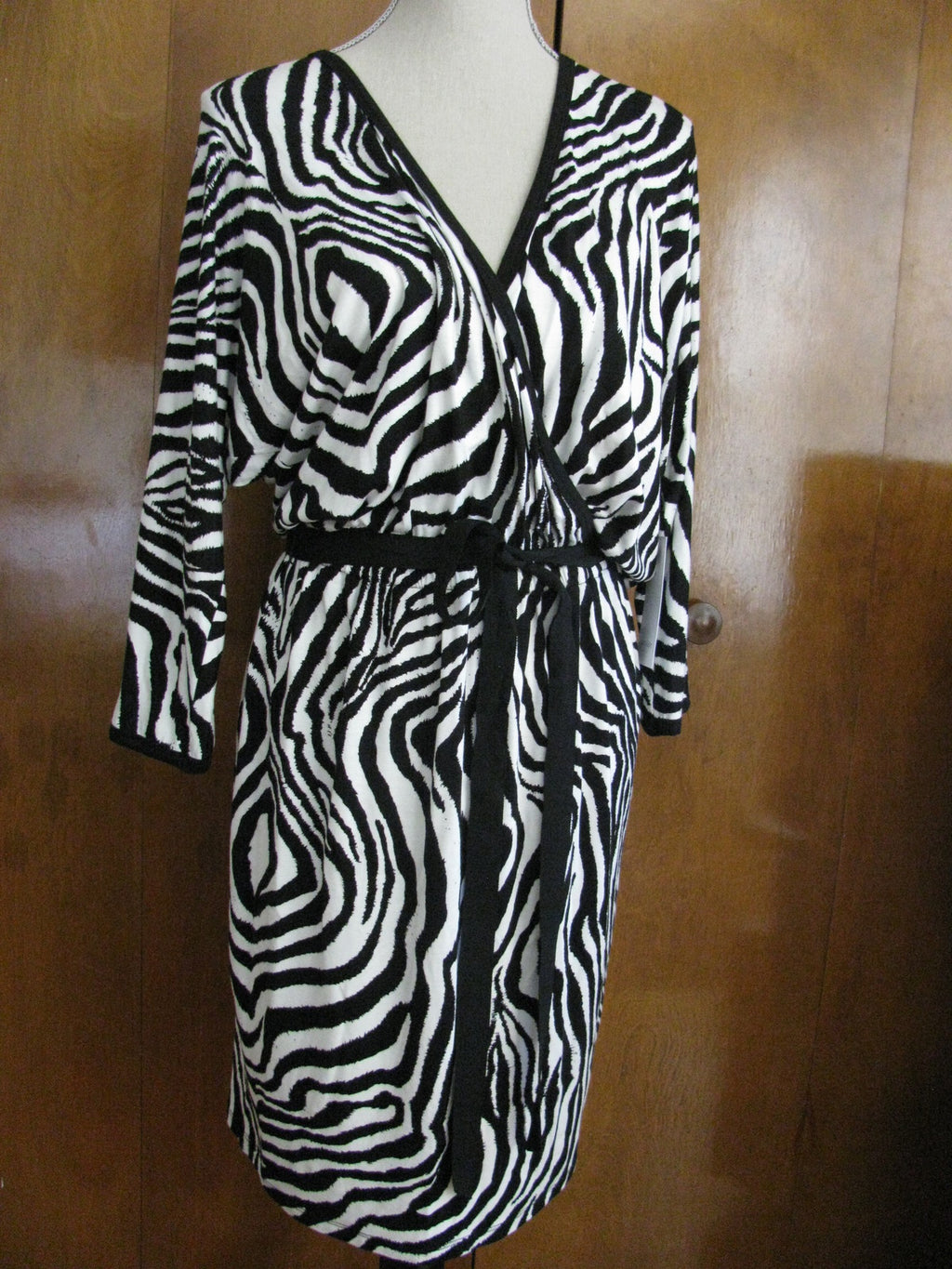 Karen Kane Sweet Dream women's black white zebra wrap dress 