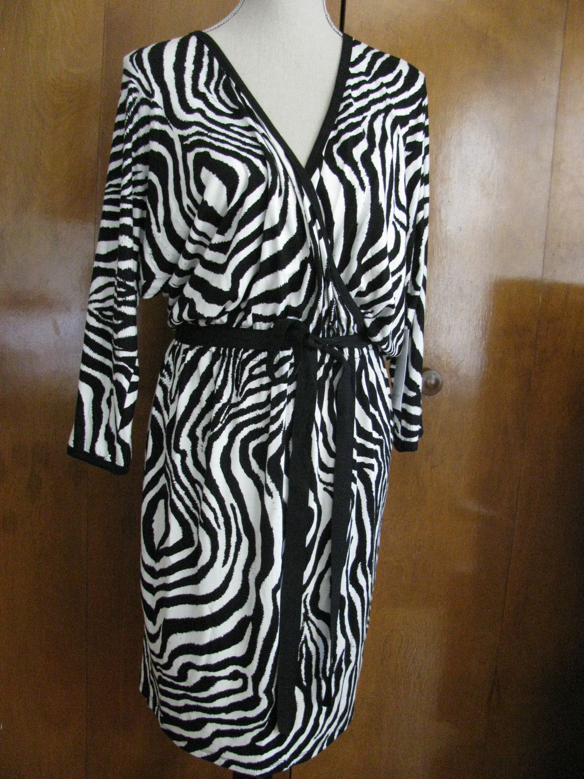 Karen Kane Sweet Dream women's black white zebra wrap dress 
