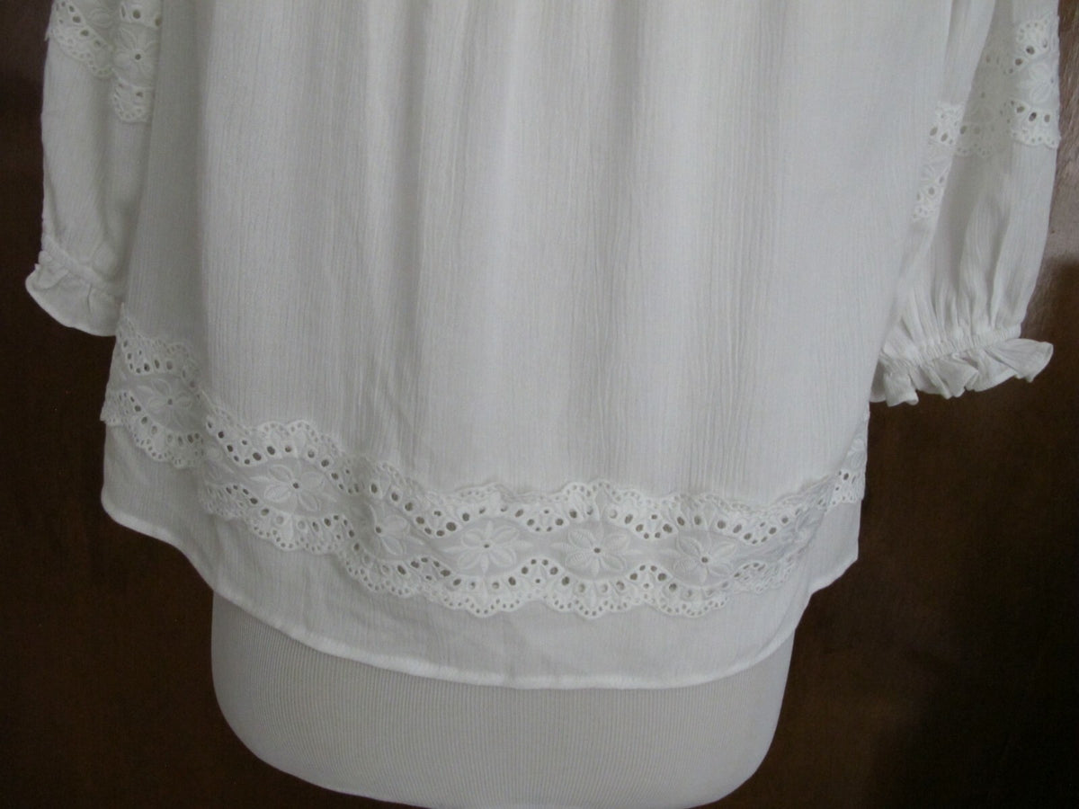 CC women’s ivory detailed trimmed open shoulder blouse top XLarge 