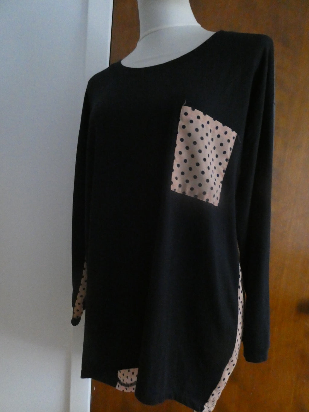 Tulipian women's black multi color long sleeves top size large