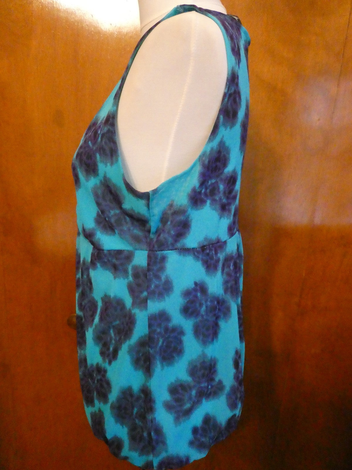 New York &Company women's stylish green/navy top size large