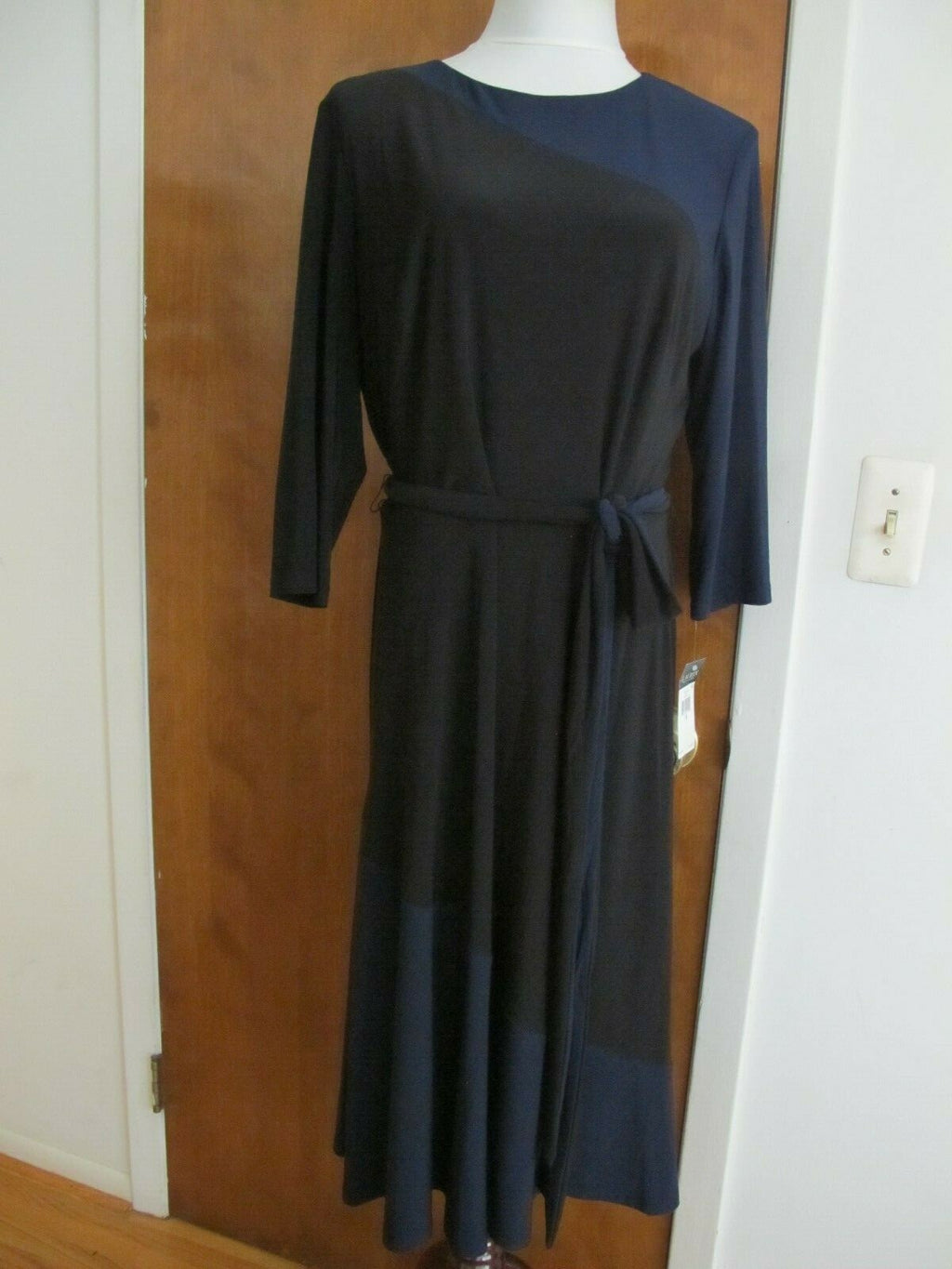Ralph Lauren women’s  A-Line black navy long sleeves dress size 16 new