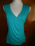 ONE A women's green detailed zipper front rayon top Large (fits size Medium)
