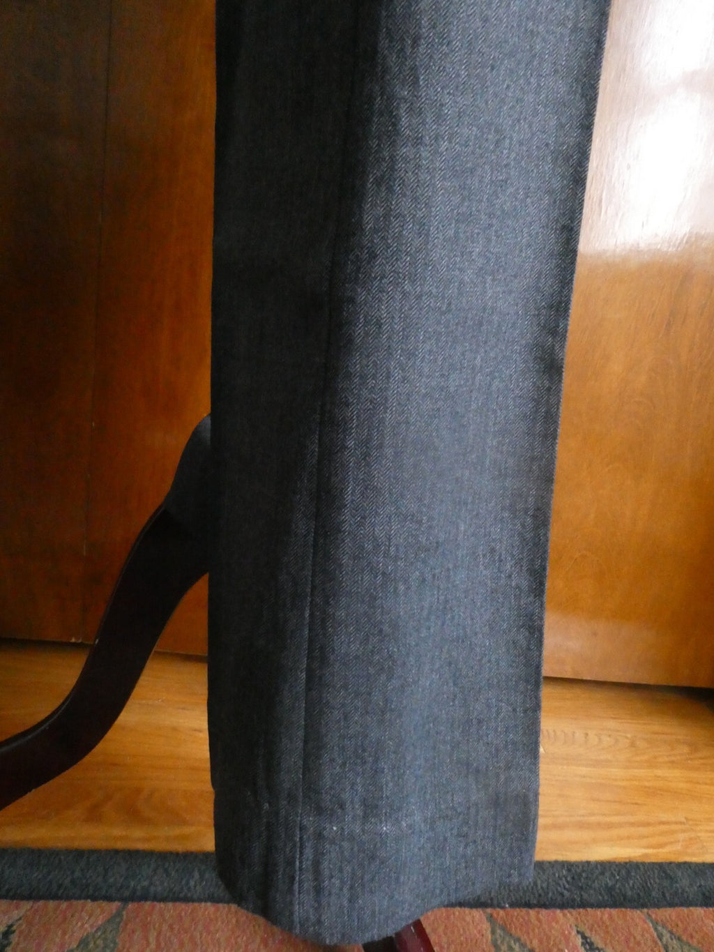 Theory women's gray dress pants size 2