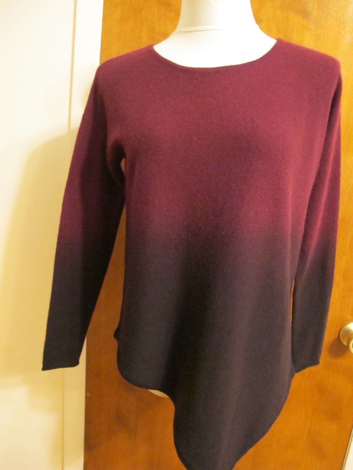 By Bloomingdale’s Womens Burgundy Black 2Ply Cashmere Detailed Sweater Small 