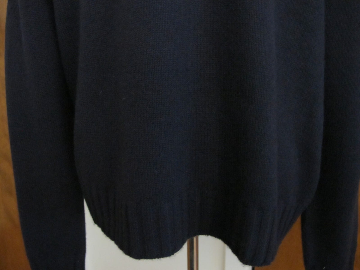 Bloomingdale's men's true navy cashmere sweater New