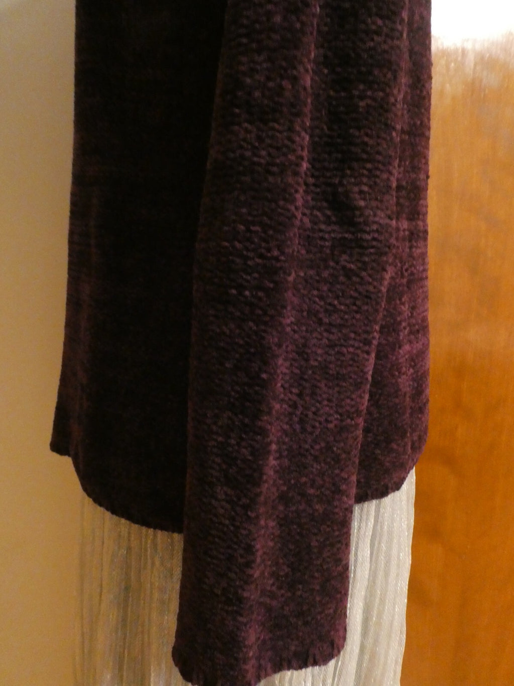 New York&Company women's dark purple long sleeves sweater size Medium preowned